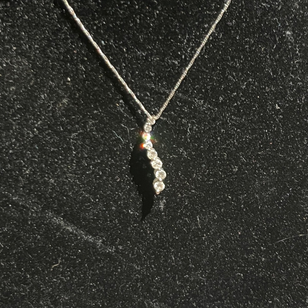 Elegant Silver and Black Pendant Necklace